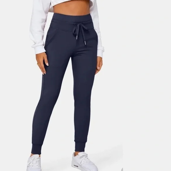 Halara Pants - Halara Cloudful Air Jogger Women's Small NEW